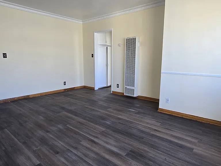 1252 S La Jolla Ave #8 — Photo 2