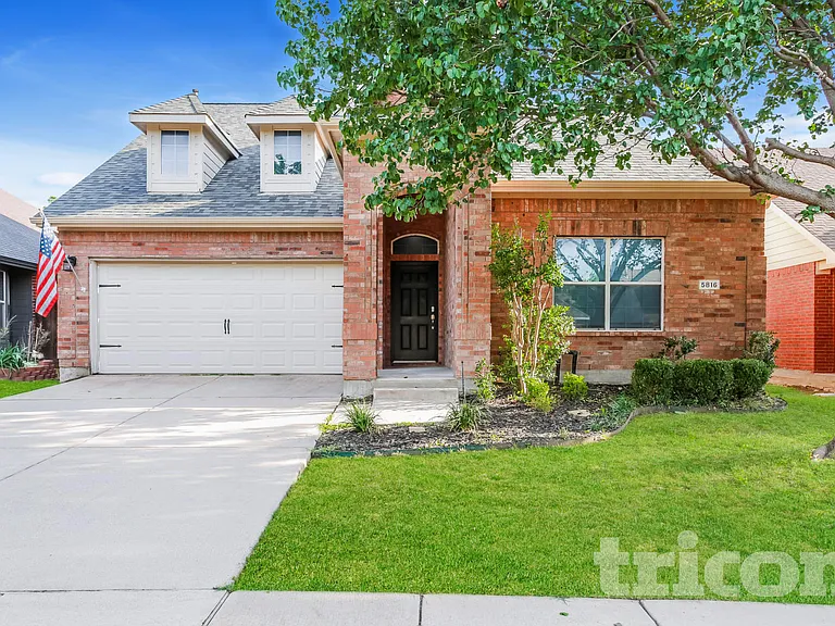 5816 Greenmeadow Dr — Photo 1