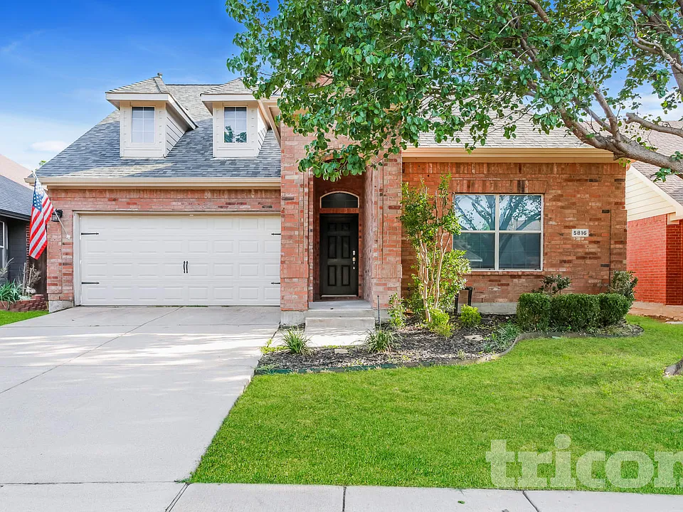 5816 Greenmeadow Dr
