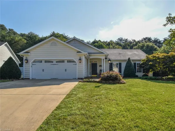 5502 Broadleaf Rd, Summerfield, NC 27358