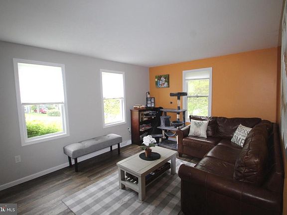 4th image of 1783 Miller Rd