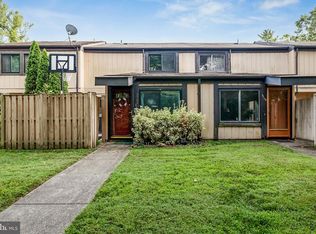3104 Babashaw Ct, Fairfax, VA 22031