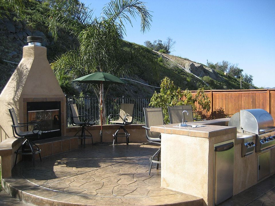 1st image of 308 Calle De Portola