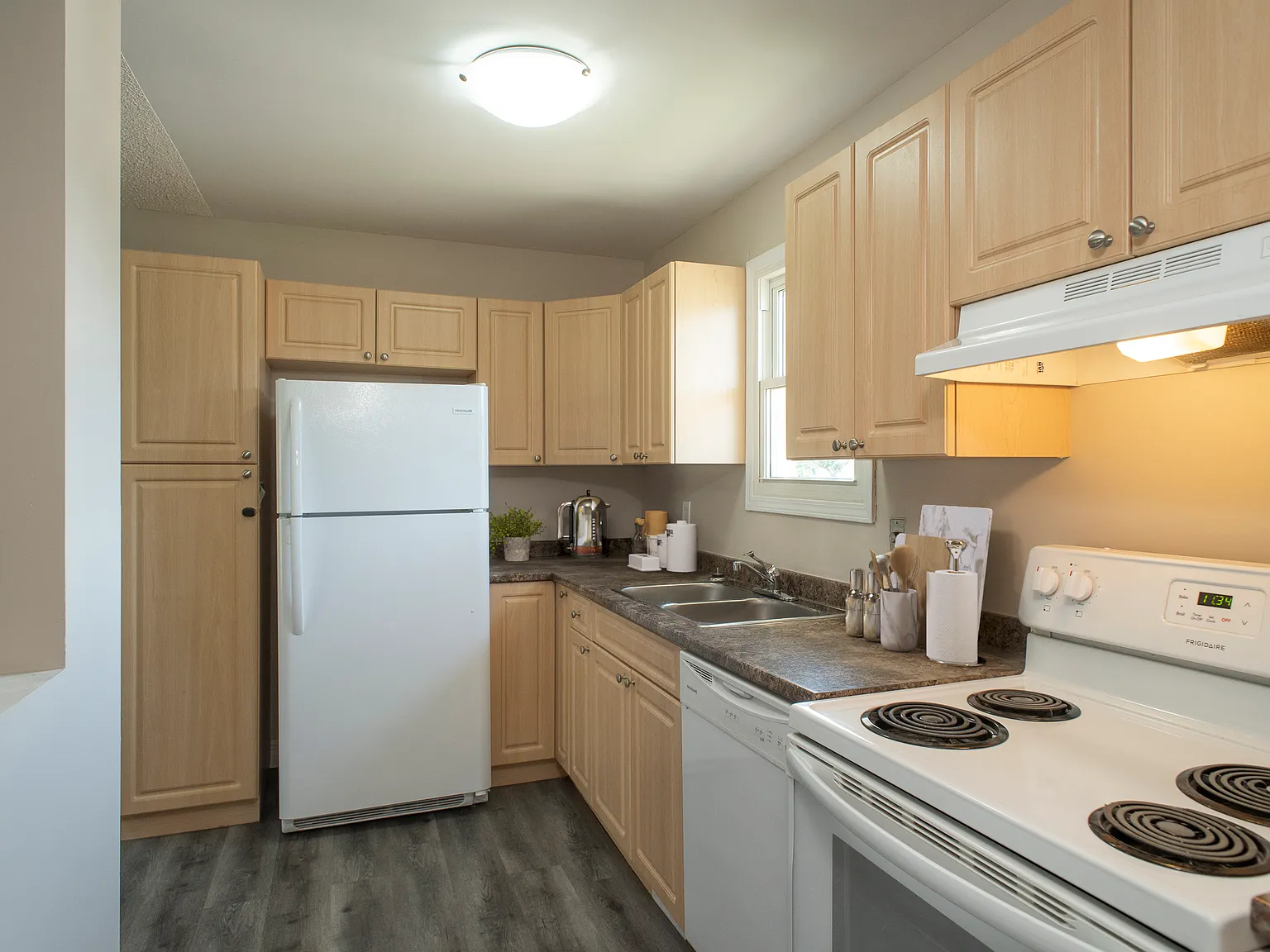 Creekview Estates — Photo 4