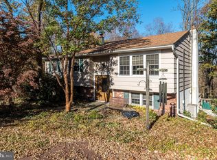 38 Beverly Dr, Kintnersville, PA 18930