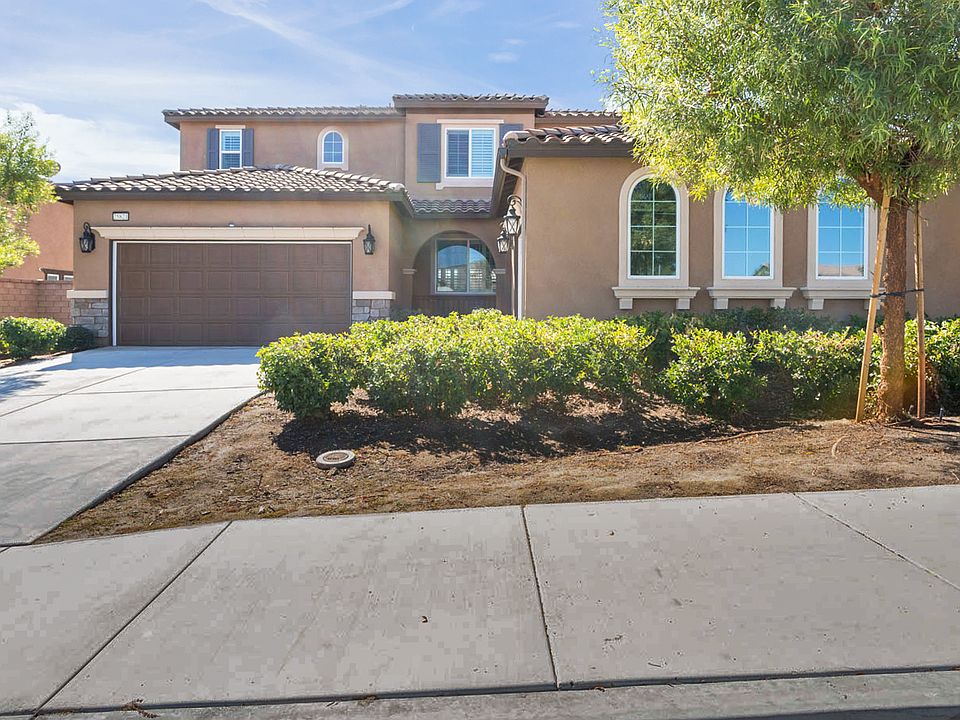 1st image of 25821 Caravan Ct
