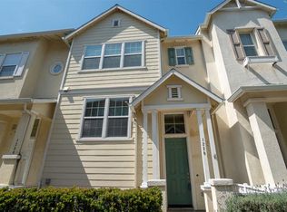 1220 Summer Ln, Richmond, CA 94806
