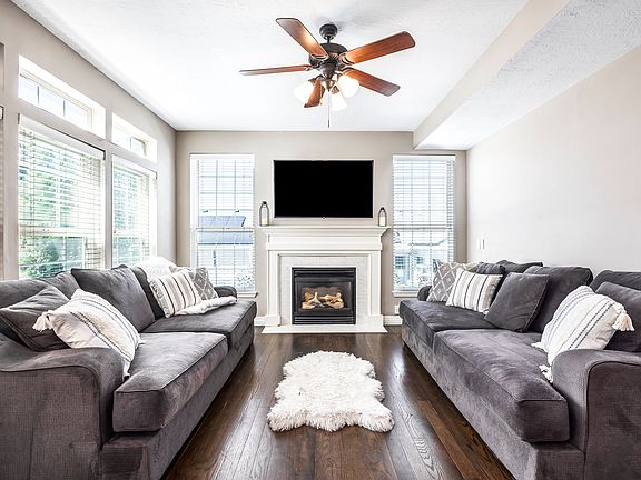 2nd image of 912 E 600 N