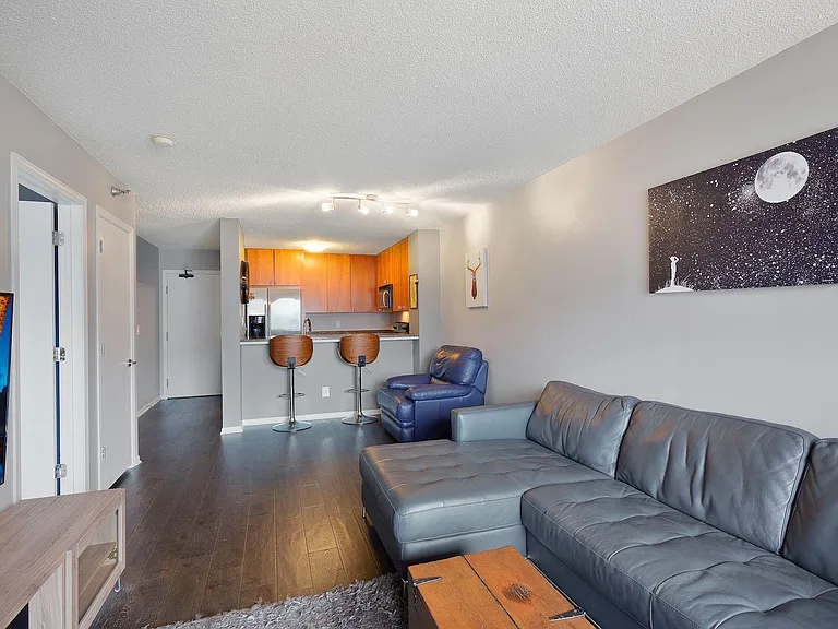 401 S 1st St #603 — Photo 5
