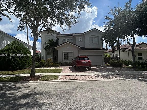 3rd image of 11142 NW 71st Ter #11142