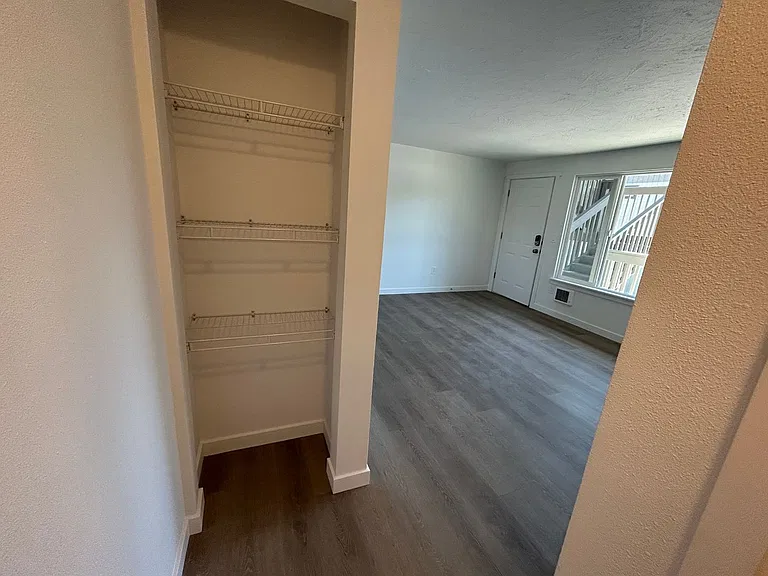 Greenwood Apartments — Photo 41