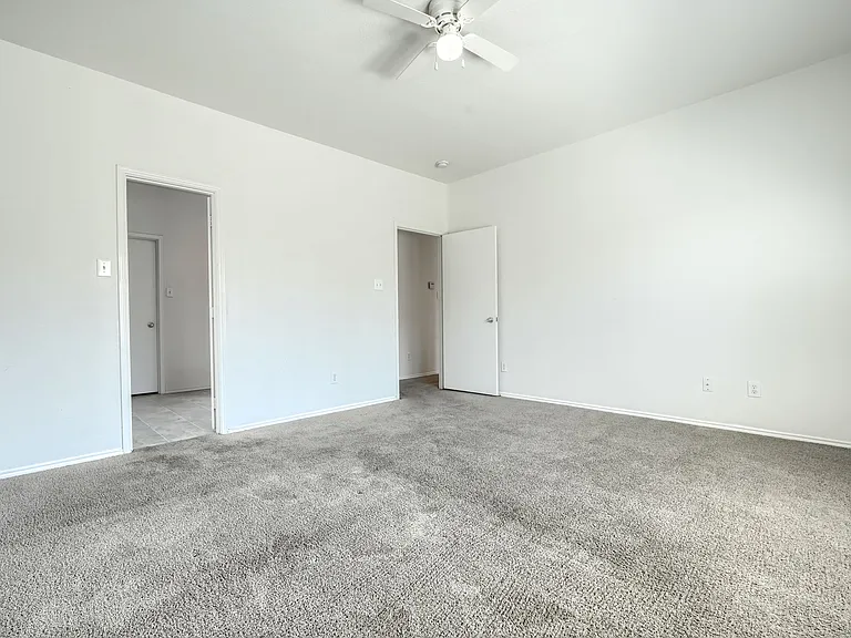 3121 Grant St — Photo 18