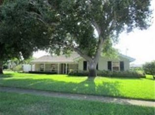 1955 Tudor Rd, North Palm Beach, FL 33408