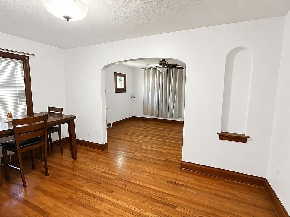1st image of 3403 Eminence Blvd