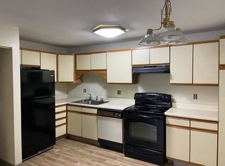 41 W Summit St APT 30, South Hadley, MA 01075