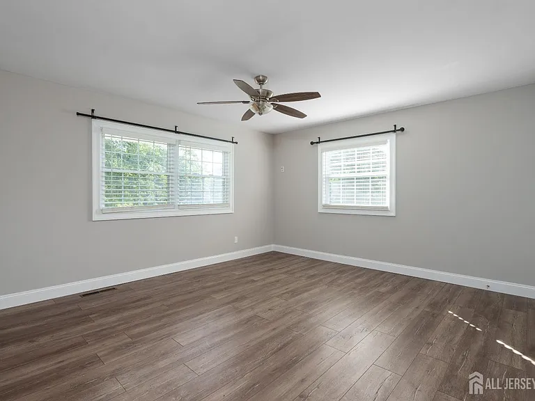 65 Hastings Rd — Photo 17