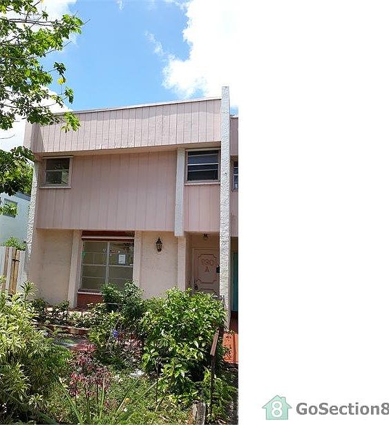 1st image of 930A SW 80th Ave