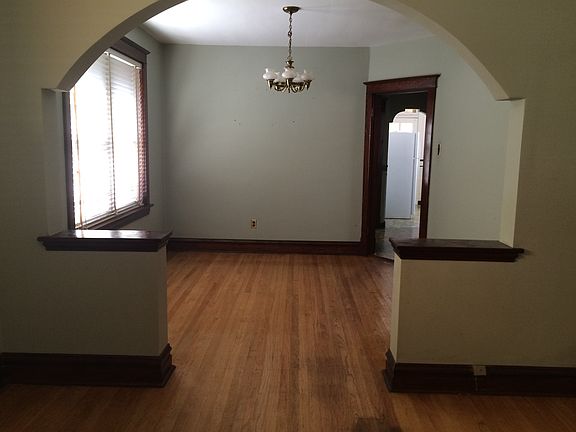 3rd image of 5527 Murdoch Ave