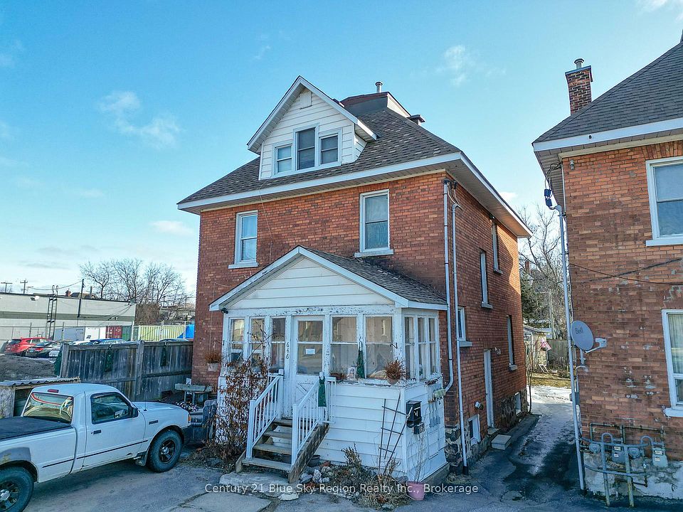 1st image of 646 Main St E