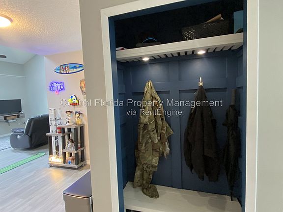 4th image of 2709 Hunt Club Ln #1