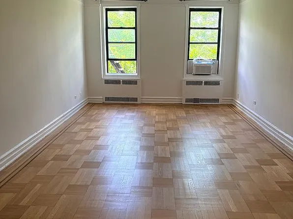 150 E 18th St #6B, Brooklyn, NY 11226