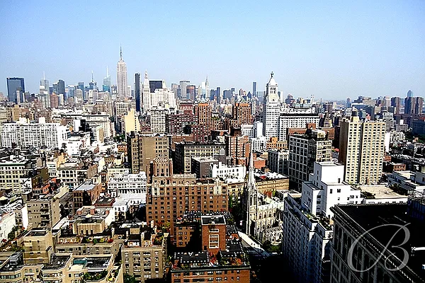 Sold by Bellmarc Realty | media 16