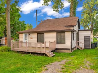 3033 Moss St, Keego Harbor, MI 48320