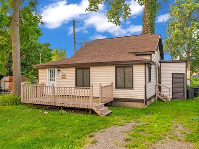 3033 Moss St, Keego Harbor, MI, 48320