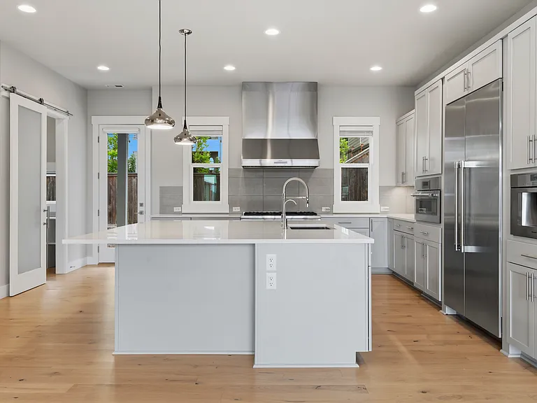 539 Viewcrest Dr NW — Photo 11