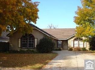 9981 Rhinelander Dr, Riverside, CA 92503