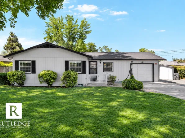 7753 Gladstone Ave, White City, OR 97503