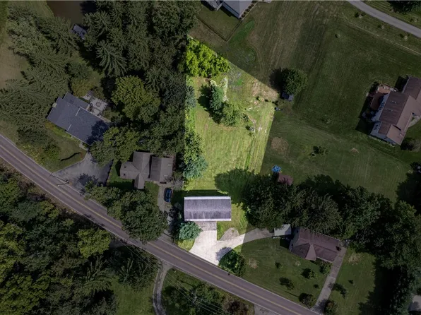 238 White School Rd, Greensburg, PA 15601