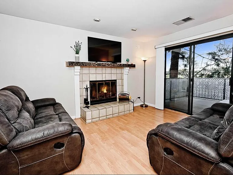 2827 Monument Blvd #2 — Photo 4