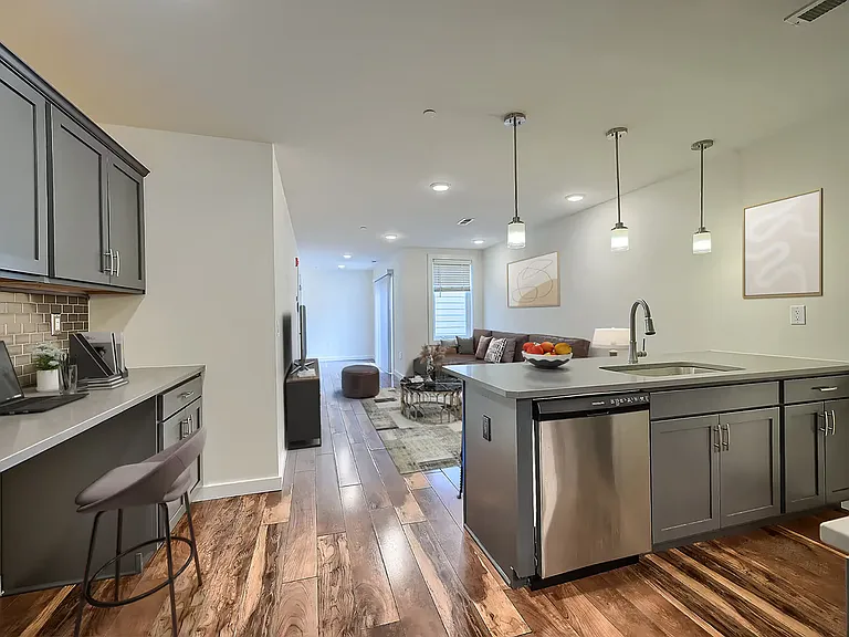 3019 Master St — Photo 8