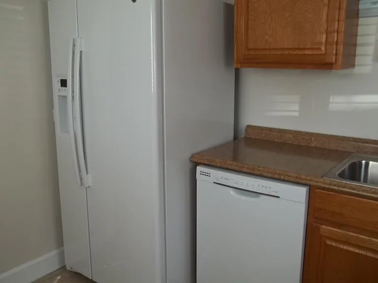 410 E Kentucky Ave — Photo 6