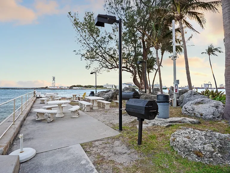 2100 S Ocean Dr #16F — Photo 53