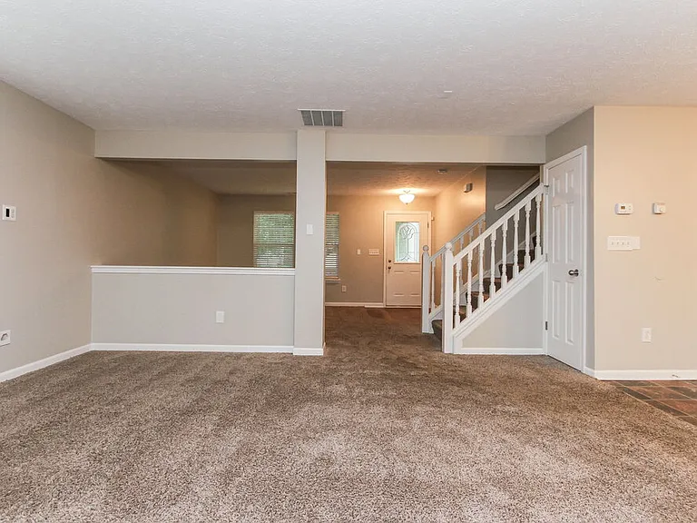 10555 Wintergreen Way — Photo 3