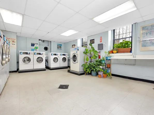 77-16 Austin Street image 13 of 14