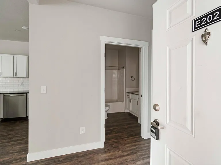 Arbor Crest Apartments — Photo 29