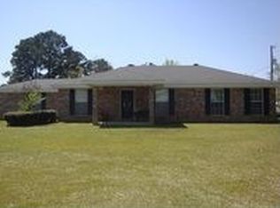 326 Roy Clark Rd, Anacoco, LA 71403