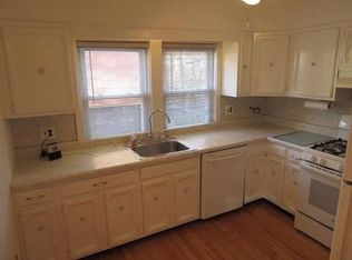 30 Beaconsfield Rd #2, Brookline, MA 02445