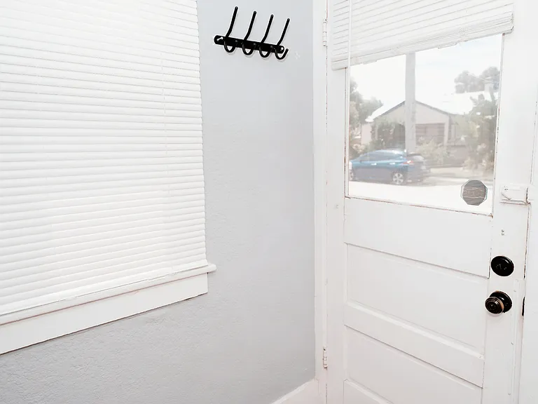 1609 Poinsettia Ave — Photo 16