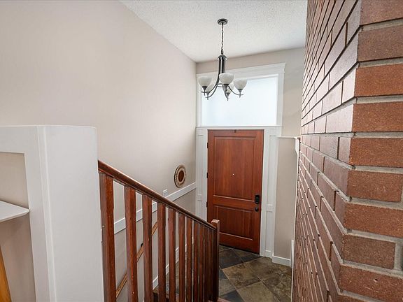 4th image of 5151 Metral Dr