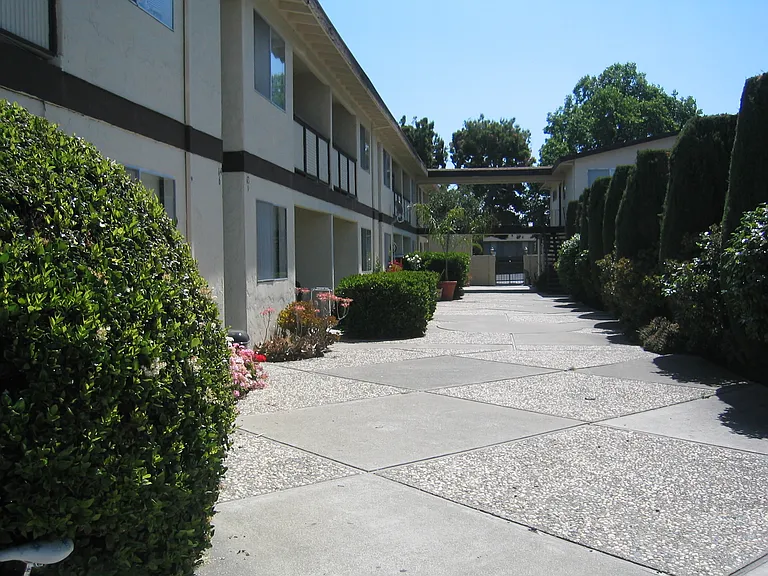 445 Acalanes Dr #9 — Photo 7