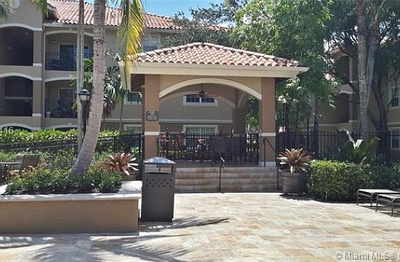 2nd image of 140 SW 117th Ave #4202