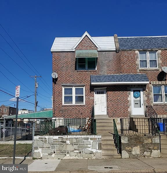 1st image of 4601 Oakmont St