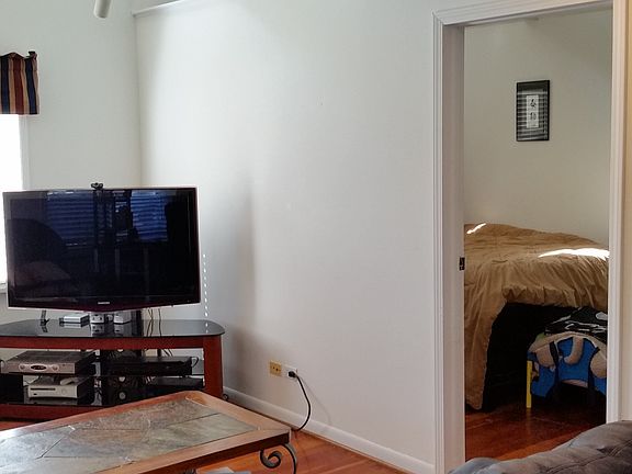 3rd image of 6648 173rd St