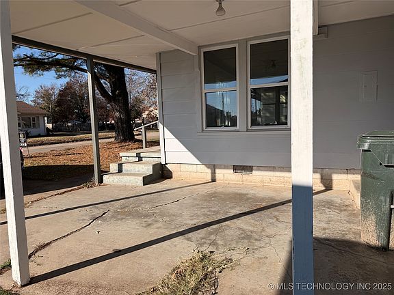 4th image of 120 S 38th St