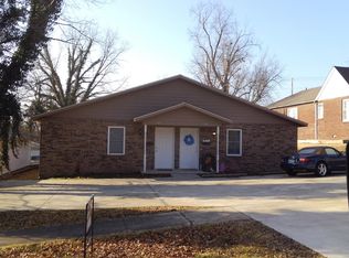 317 W Keetoowah St, Tahlequah, OK 74464