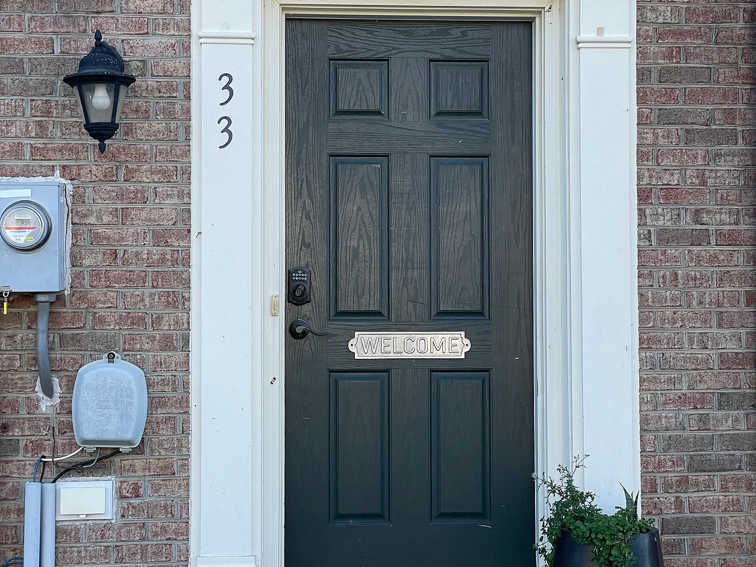 3 bed, 1840 sqft, $2,100 — Photo 3